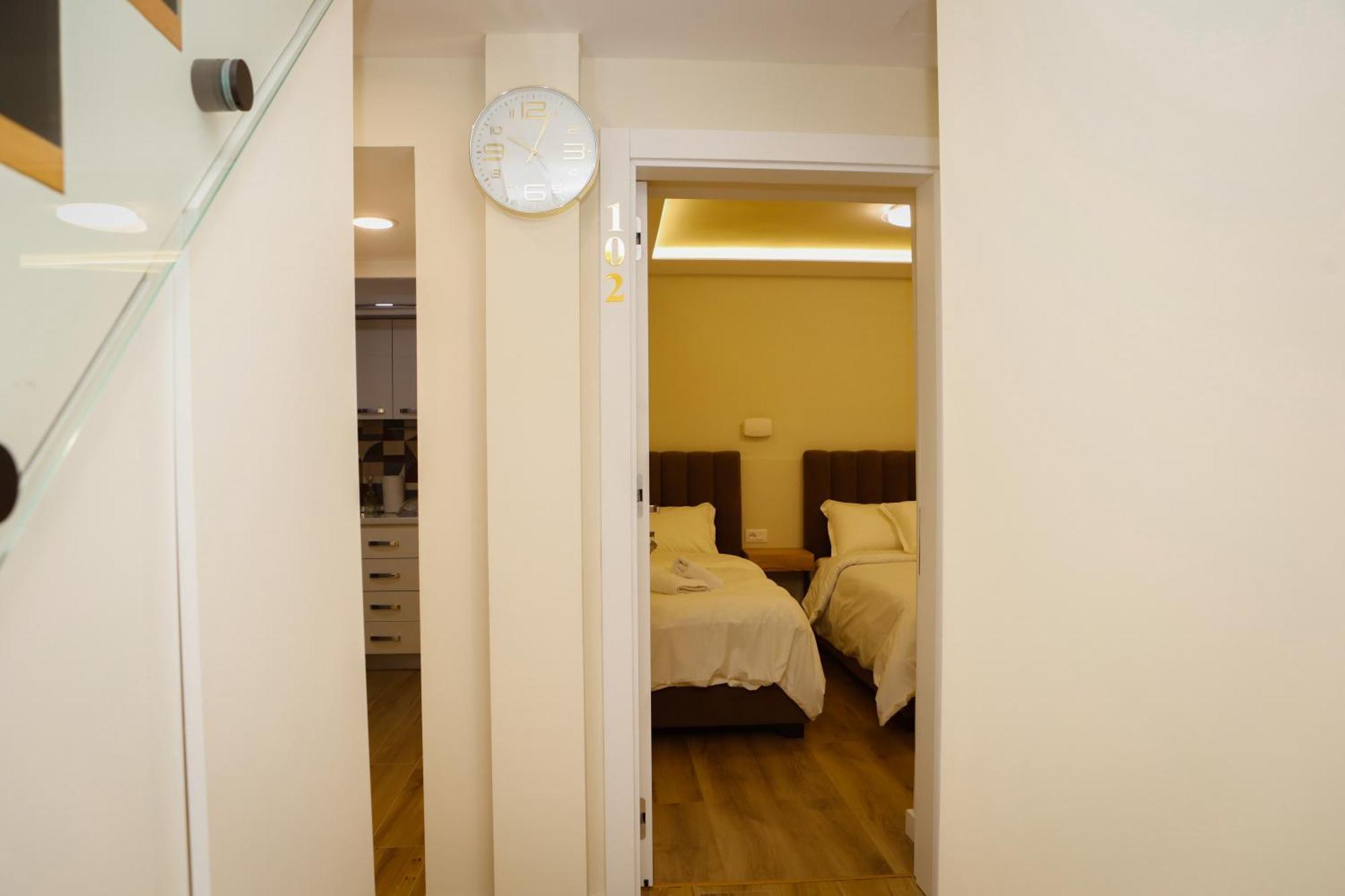 Hotel Petite Maison Hermes Tirana